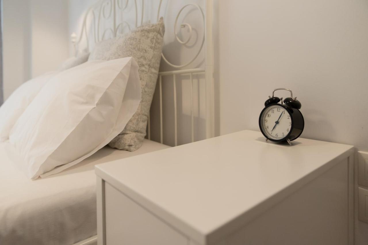 Amazing Apartment 2 Min To Acropolis Атина Екстериор снимка